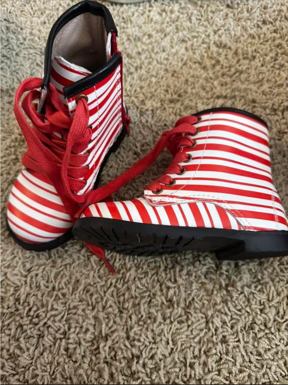Size 7 Kids Red & White Striped Lace-Up Boots